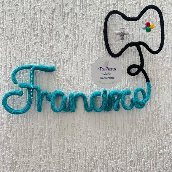 Nome com Controle de videogame personalizado em Tricotin - Decora