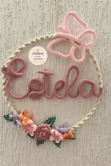 Porta Maternidade menina florido boho Macramê com Tricotin Perso
