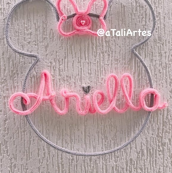 Porta Maternidade Minnie Personalizada em Tricotin com 01 nome