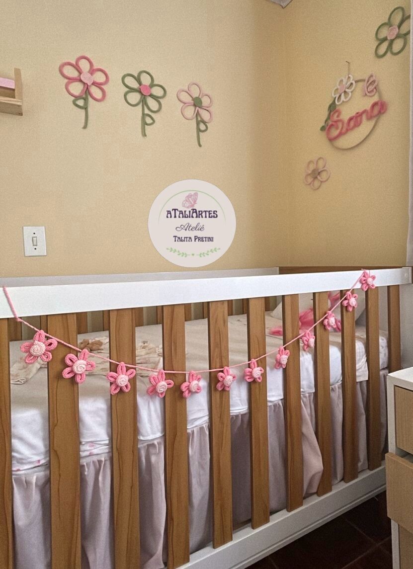 Varal Decorativo personalizado em Tricotin
