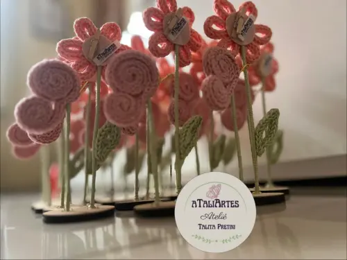 20 unidades Lembrancinha Jardim encantado personalizado em tricot