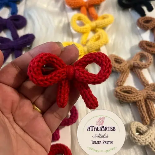 04 Unidades Presilha de Laço Artesanal Tricotin