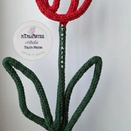 10 Unidades Tulipa Artesanal Decorativa em Tricotin