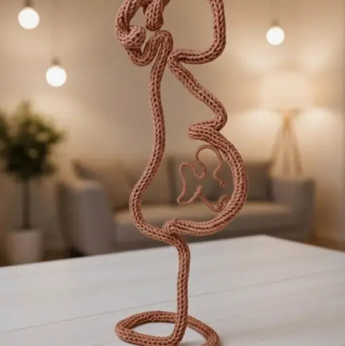 Gestante Decorativa Personalizada em Tricotin