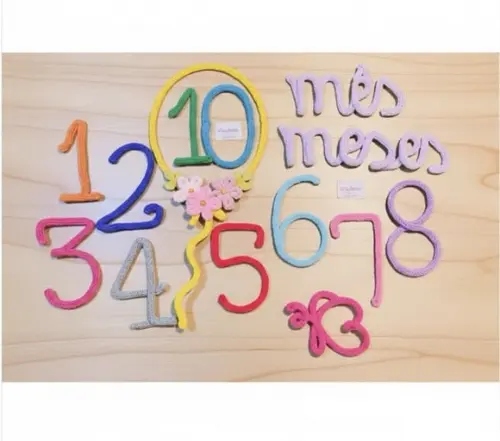 Kit Mêsversário Flor e Borboletinha em Tricotin