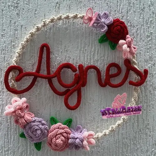 Porta Maternidade Macramê Rosas e Flores em Tricotin