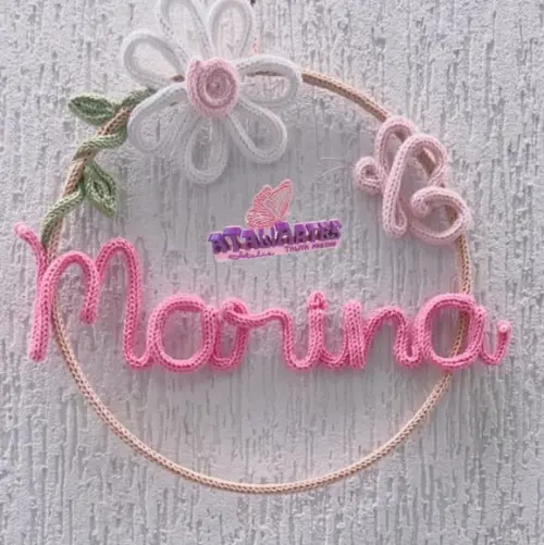 Porta Maternidade Margarida Personalizada em Tricotin