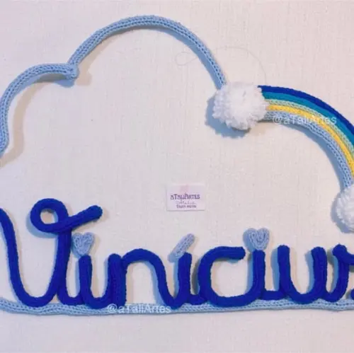 Porta Maternidade Nuvem Chuva de Amor em Tricotin