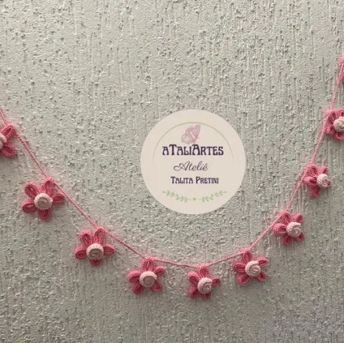 Varal de Flores Decorativas Personalizadas em Tricotin