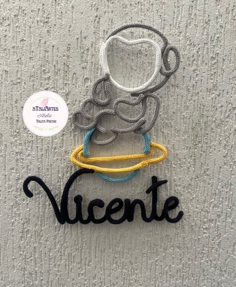 Porta Maternidade Astronauta  personalizado em Tricotin com 01 nome