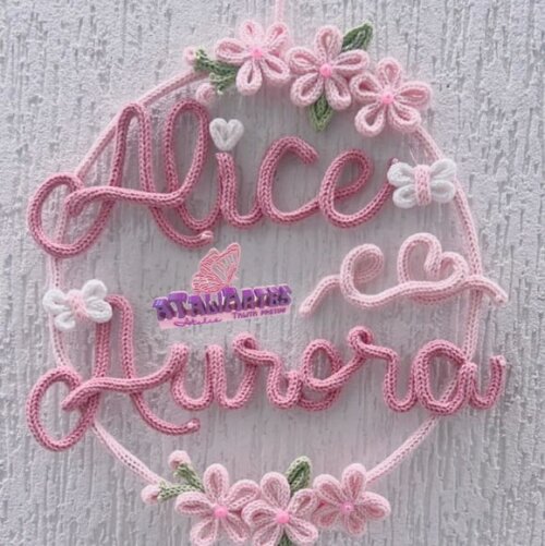 Porta Maternidade de Gêmeas Borboletas e Flores personalizados em Tricotin