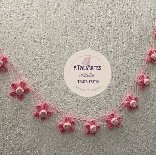 Varal de Flores Decorativas Personalizadas em Tricotin