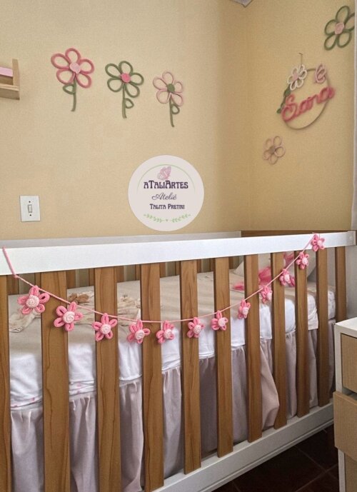 Varal Decorativo personalizado em Tricotin