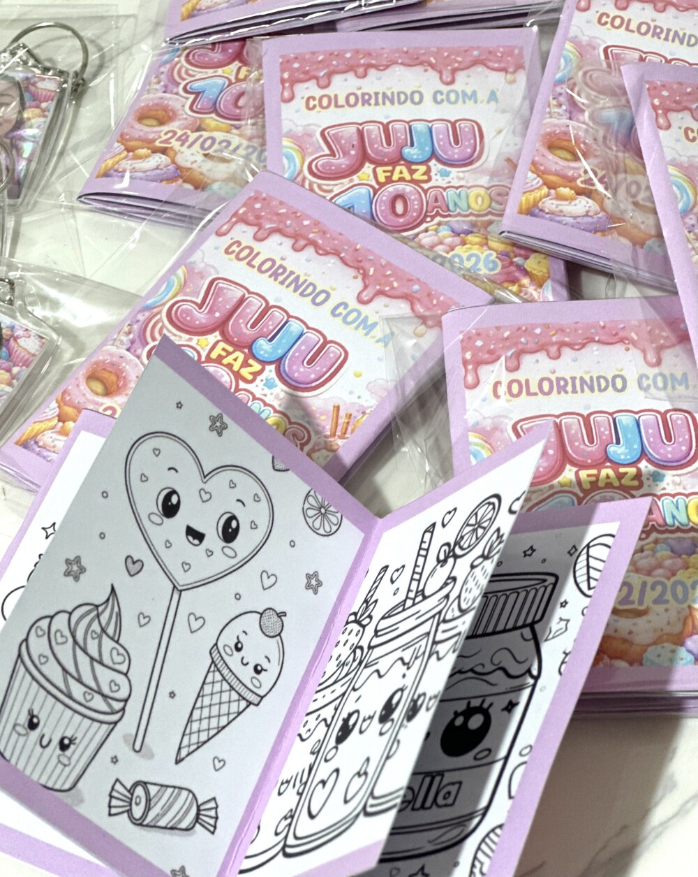 Kit Colorir Infantil | Livro, Giz de Cera e Embalagem