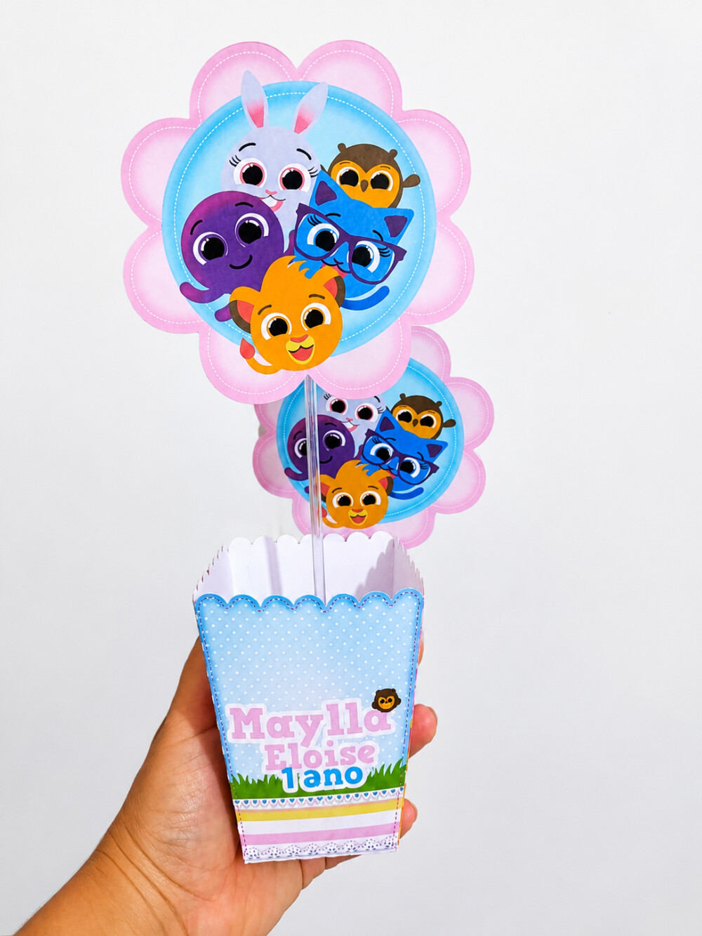 Centro de mesa personalizado / tema bolofofos meninas