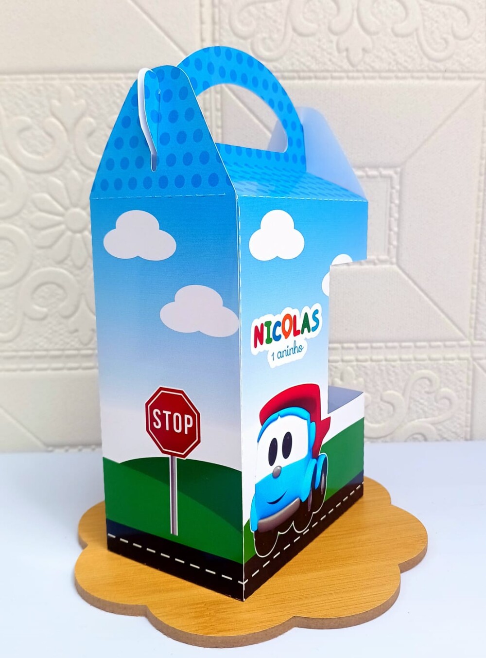 10 Maletinha Personalizada LÉO O CAMINHÃO com visor – Lembran