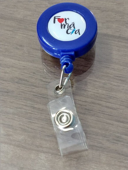 50 Porta Crachá Personalizado Retrátil de Plástico - Fy001