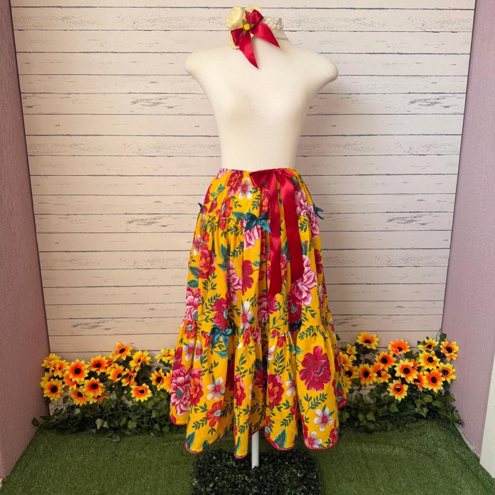 Saia Junina Floral ( Mídi ) e Tiara Adulto