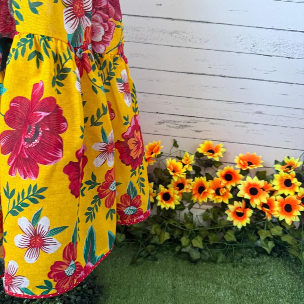 Saia Junina Floral ( Mídi ) e Tiara Adulto