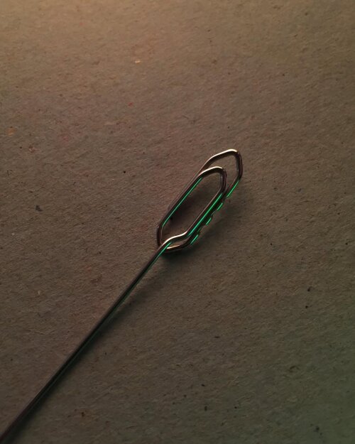 Broche Clip em Aço 316L Esculpido para Lapela e Acessórios