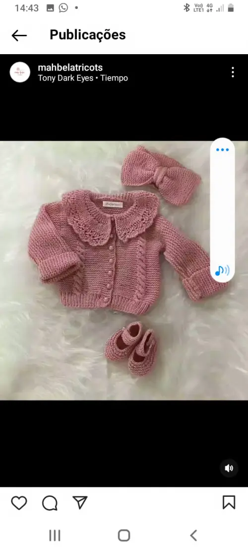 Casaquinho com tiara e sapatinhos