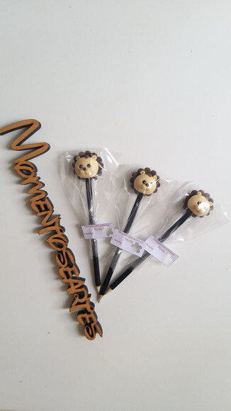 Kit 15 Lápis Lembrancinha Leão Biscuit