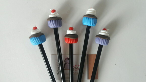 Lapis com ponteiras cupcake biscuit