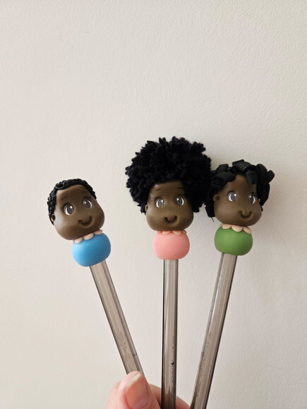 Lapis com Ponteiras Meninas Negras Black