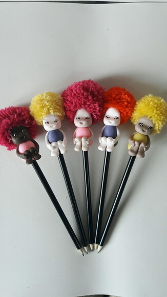 Lápis com Ponteiras meninas pompom