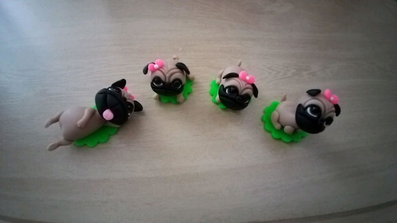 Mini Pug em Biscuit