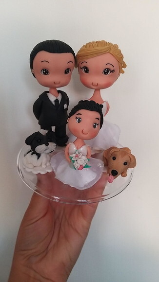 Topo de Bolo Casal e Daminha com Pet Fofinho Biscuit