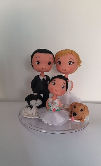 Topo de Bolo Casal e Daminha com Pet Fofinho Biscuit