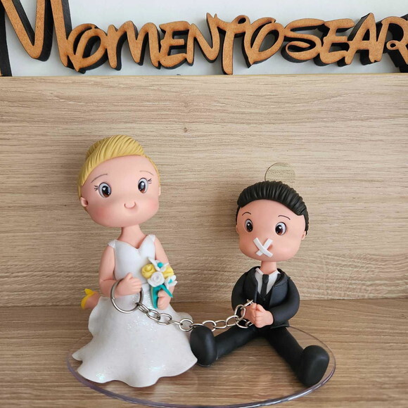 Topo de Bolo Casamento Noivo Acorrentado Biscuit