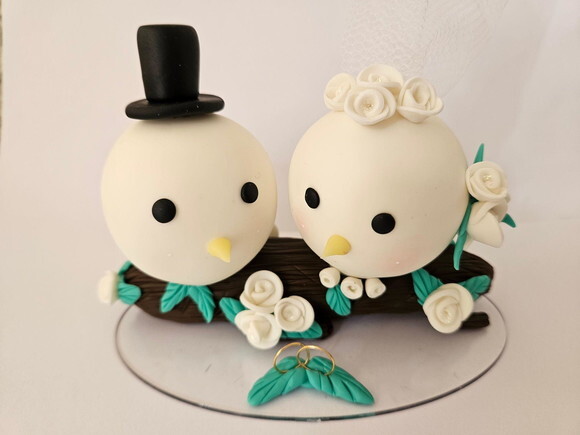 Topo de Bolo Pombinhos Casamento