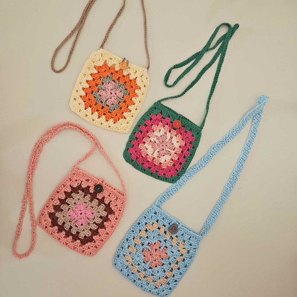 Bolsa de Crochê Square- Alça Transversal