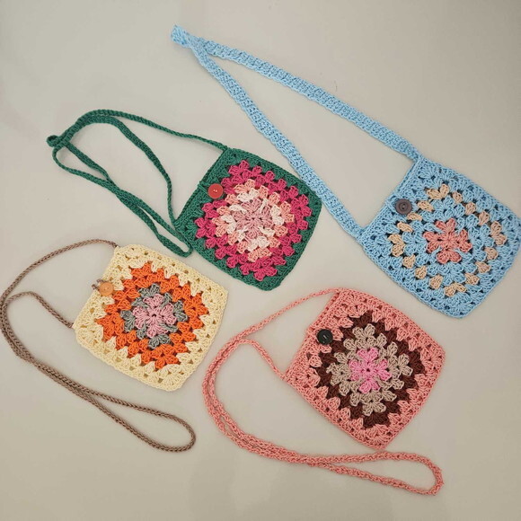 Bolsa de Crochê Square- Alça Transversal