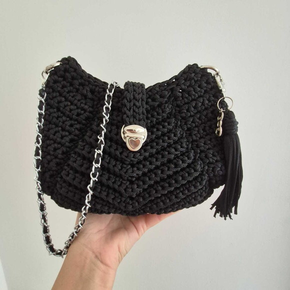 Bolsa de Crochê- Alça Transversal com Fecho Tictac
