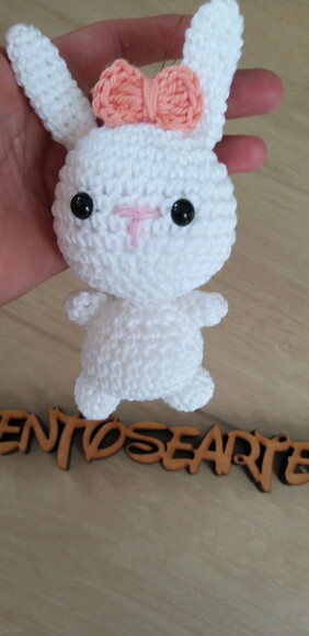Coelha Amigurumi Bonequinha