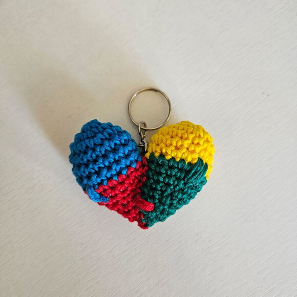 Coração Amigurumi Autismo Chaveirinho