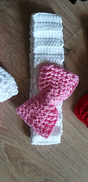 Faixa tiara de croche para bebês laços