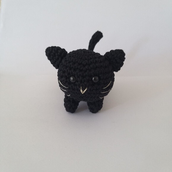 Gatinho Amigurumi Mini Bonequinho