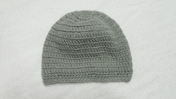 Gorro caído de crochê unissex