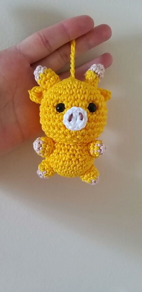 Girafa amigurumi bonequinho