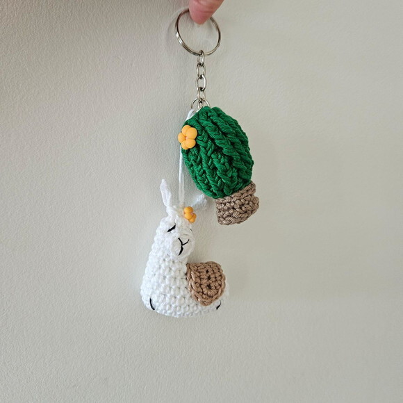 Ilhama e Cacto Pingente Amigurumi Lembrancinhas