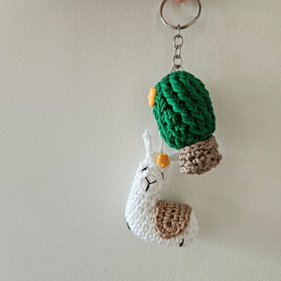 Ilhama e Cacto Pingente Amigurumi Lembrancinhas