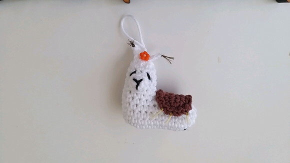 Ilhama pingente amigurumi