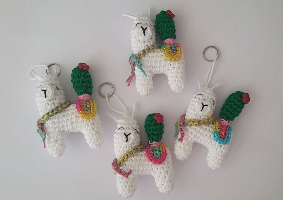 Lembrancinha amigurumi ilhama chaveirinhos