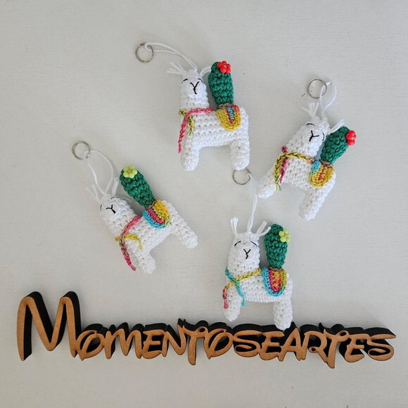 Lembrancinha amigurumi ilhama chaveirinhos