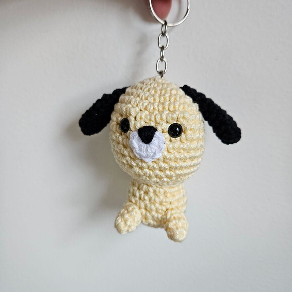 Lembrancinha cachorrinho amigurumi chaveiro