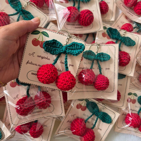 Lembrancinha Cerejinhas Amigurumi Chaveiros
